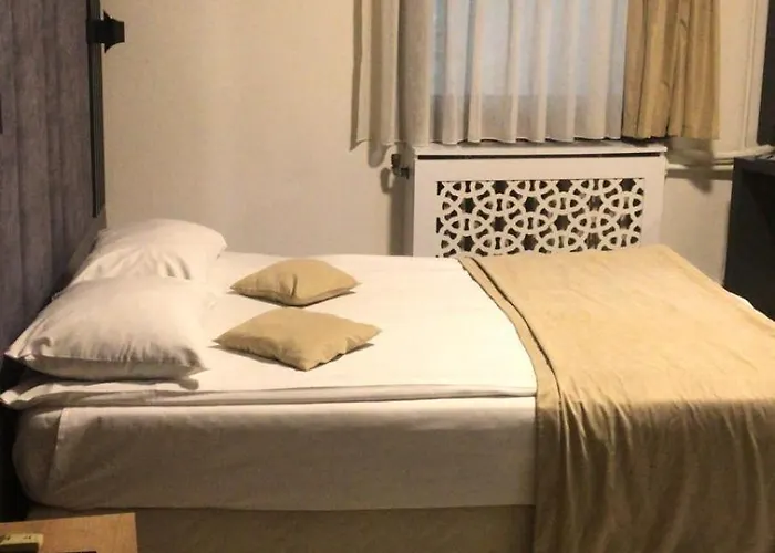 Ξενοδοχείο Gueleryuez 2*